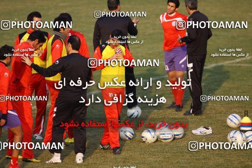 1169719, جلسه تمرینی تیم فوتبال پرسپولیس, 1389/10/09, , تهران, ورزشگاه شهید درفشی فر