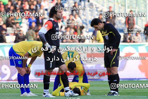 1171464, لیگ برتر فوتبال ایران، Persian Gulf Cup، Week 21، Second Leg، 2011/02/05، Tehran، Azadi Stadium، Persepolis 2 - 0 Sanat Naft Abadan