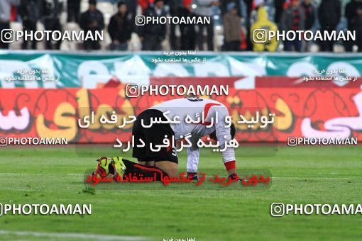 1171449, Tehran, [*parameter:4*], لیگ برتر فوتبال ایران، Persian Gulf Cup، Week 21، Second Leg، Persepolis 2 v 0 Sanat Naft Abadan on 2011/02/05 at Azadi Stadium