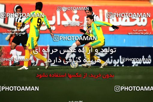 1171995, Tehran, Iran, لیگ برتر فوتبال ایران، Persian Gulf Cup، Week 21، Second Leg، Rah Ahan 0 v 2 Saba Qom on 2011/02/05 at Ekbatan Stadium