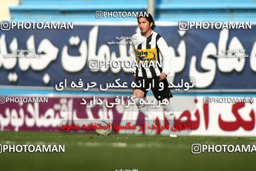 1171996, Tehran, Iran, لیگ برتر فوتبال ایران، Persian Gulf Cup، Week 21، Second Leg، Rah Ahan 0 v 2 Saba Qom on 2011/02/05 at Ekbatan Stadium
