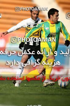 1172081, Tehran, Iran, لیگ برتر فوتبال ایران، Persian Gulf Cup، Week 21، Second Leg، Rah Ahan 0 v 2 Saba Qom on 2011/02/05 at Ekbatan Stadium