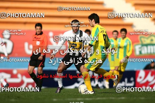 1171838, Tehran, Iran, لیگ برتر فوتبال ایران، Persian Gulf Cup، Week 21، Second Leg، Rah Ahan 0 v 2 Saba Qom on 2011/02/05 at Ekbatan Stadium