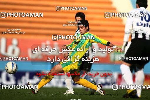 1172072, Tehran, Iran, لیگ برتر فوتبال ایران، Persian Gulf Cup، Week 21، Second Leg، Rah Ahan 0 v 2 Saba Qom on 2011/02/05 at Ekbatan Stadium