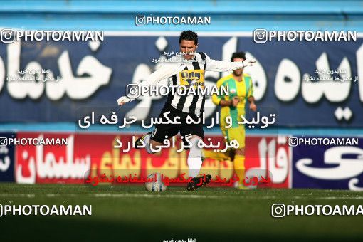 1171923, Tehran, Iran, لیگ برتر فوتبال ایران، Persian Gulf Cup، Week 21، Second Leg، Rah Ahan 0 v 2 Saba Qom on 2011/02/05 at Ekbatan Stadium