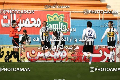 1172056, Tehran, Iran, لیگ برتر فوتبال ایران، Persian Gulf Cup، Week 21، Second Leg، Rah Ahan 0 v 2 Saba Qom on 2011/02/05 at Ekbatan Stadium