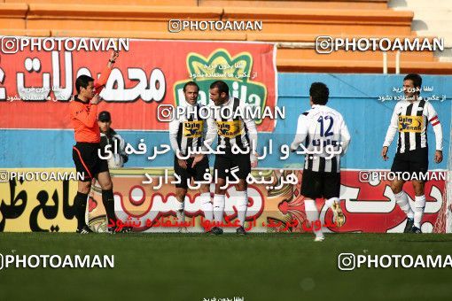 1172000, Tehran, Iran, لیگ برتر فوتبال ایران، Persian Gulf Cup، Week 21، Second Leg، Rah Ahan 0 v 2 Saba Qom on 2011/02/05 at Ekbatan Stadium