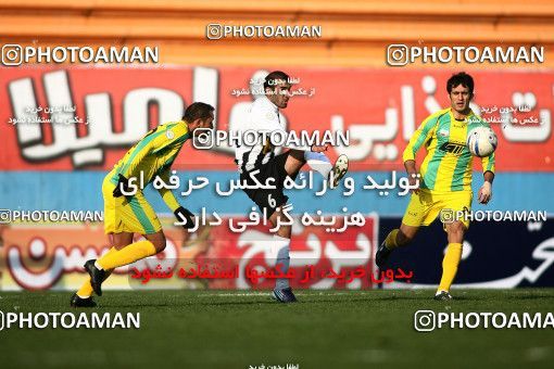 1172091, Tehran, Iran, لیگ برتر فوتبال ایران، Persian Gulf Cup، Week 21، Second Leg، Rah Ahan 0 v 2 Saba Qom on 2011/02/05 at Ekbatan Stadium