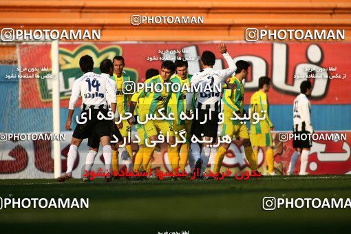 1172161, Tehran, Iran, لیگ برتر فوتبال ایران، Persian Gulf Cup، Week 21، Second Leg، Rah Ahan 0 v 2 Saba Qom on 2011/02/05 at Ekbatan Stadium