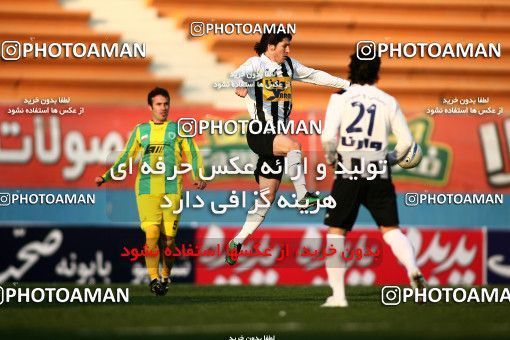 1172125, Tehran, Iran, لیگ برتر فوتبال ایران، Persian Gulf Cup، Week 21، Second Leg، Rah Ahan 0 v 2 Saba Qom on 2011/02/05 at Ekbatan Stadium