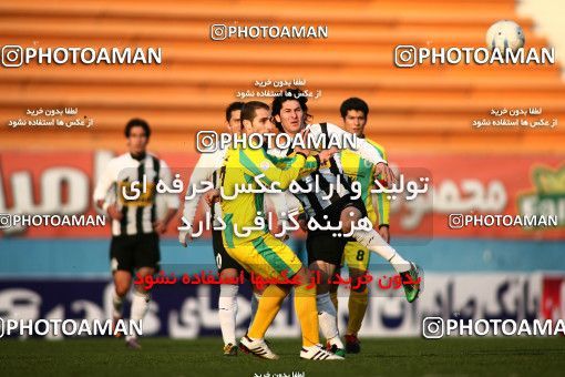 1171777, Tehran, Iran, لیگ برتر فوتبال ایران، Persian Gulf Cup، Week 21، Second Leg، Rah Ahan 0 v 2 Saba Qom on 2011/02/05 at Ekbatan Stadium
