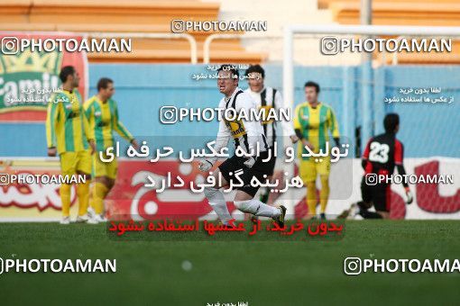 1172035, Tehran, Iran, لیگ برتر فوتبال ایران، Persian Gulf Cup، Week 21، Second Leg، Rah Ahan 0 v 2 Saba Qom on 2011/02/05 at Ekbatan Stadium