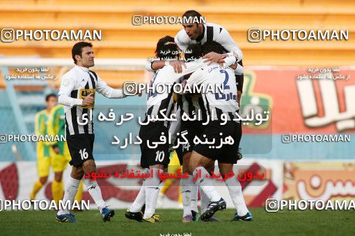 1171817, Tehran, Iran, لیگ برتر فوتبال ایران، Persian Gulf Cup، Week 21، Second Leg، Rah Ahan 0 v 2 Saba Qom on 2011/02/05 at Ekbatan Stadium