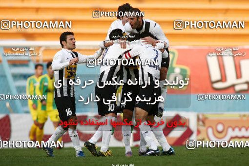 1172050, Tehran, Iran, لیگ برتر فوتبال ایران، Persian Gulf Cup، Week 21، Second Leg، Rah Ahan 0 v 2 Saba Qom on 2011/02/05 at Ekbatan Stadium