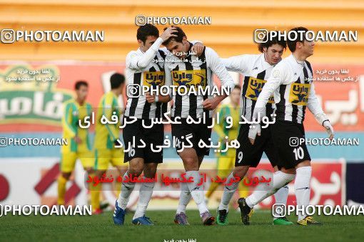 1171879, Tehran, Iran, لیگ برتر فوتبال ایران، Persian Gulf Cup، Week 21، Second Leg، Rah Ahan 0 v 2 Saba Qom on 2011/02/05 at Ekbatan Stadium