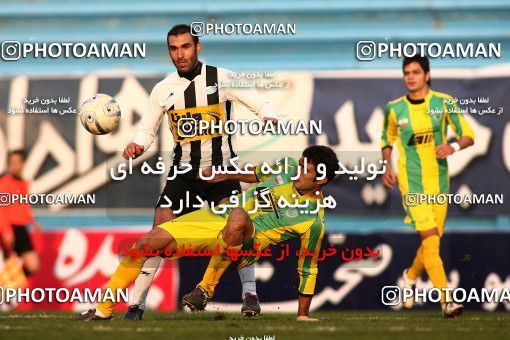 1171870, Tehran, Iran, لیگ برتر فوتبال ایران، Persian Gulf Cup، Week 21، Second Leg، Rah Ahan 0 v 2 Saba Qom on 2011/02/05 at Ekbatan Stadium