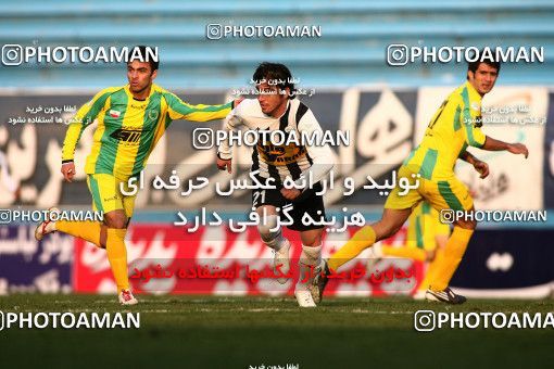 1171823, Tehran, Iran, لیگ برتر فوتبال ایران، Persian Gulf Cup، Week 21، Second Leg، Rah Ahan 0 v 2 Saba Qom on 2011/02/05 at Ekbatan Stadium