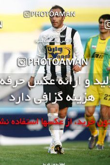 1171821, Tehran, Iran, لیگ برتر فوتبال ایران، Persian Gulf Cup، Week 21، Second Leg، Rah Ahan 0 v 2 Saba Qom on 2011/02/05 at Ekbatan Stadium