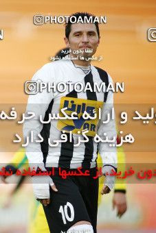 1171763, Tehran, Iran, لیگ برتر فوتبال ایران، Persian Gulf Cup، Week 21، Second Leg، Rah Ahan 0 v 2 Saba Qom on 2011/02/05 at Ekbatan Stadium