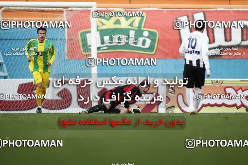 1171765, Tehran, Iran, لیگ برتر فوتبال ایران، Persian Gulf Cup، Week 21، Second Leg، Rah Ahan 0 v 2 Saba Qom on 2011/02/05 at Ekbatan Stadium