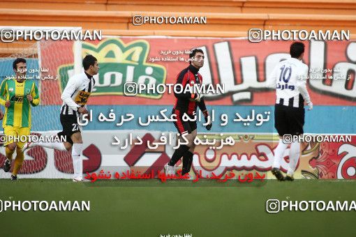 1172117, Tehran, Iran, لیگ برتر فوتبال ایران، Persian Gulf Cup، Week 21، Second Leg، Rah Ahan 0 v 2 Saba Qom on 2011/02/05 at Ekbatan Stadium