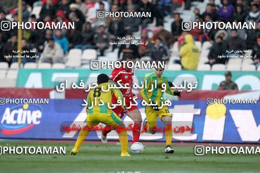 1173876, Tehran, Iran, لیگ برتر فوتبال ایران، Persian Gulf Cup، Week 22، Second Leg، Persepolis 0 v 0 Rah Ahan on 2011/02/13 at Azadi Stadium