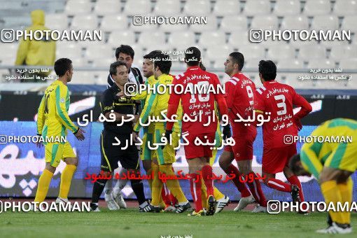 1173867, Tehran, Iran, لیگ برتر فوتبال ایران، Persian Gulf Cup، Week 22، Second Leg، Persepolis 0 v 0 Rah Ahan on 2011/02/13 at Azadi Stadium