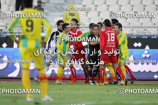 1173872, Tehran, Iran, لیگ برتر فوتبال ایران، Persian Gulf Cup، Week 22، Second Leg، Persepolis 0 v 0 Rah Ahan on 2011/02/13 at Azadi Stadium