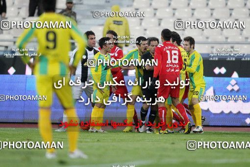 1173892, Tehran, Iran, لیگ برتر فوتبال ایران، Persian Gulf Cup، Week 22، Second Leg، Persepolis 0 v 0 Rah Ahan on 2011/02/13 at Azadi Stadium