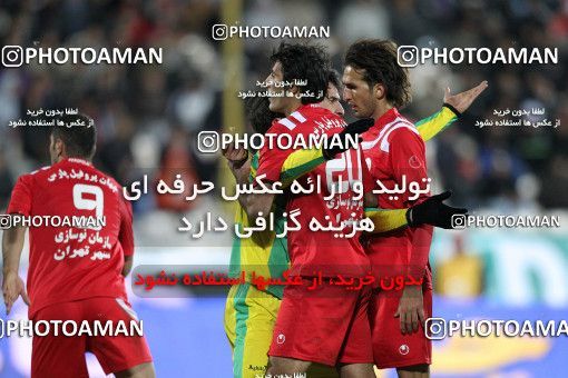 1173879, Tehran, Iran, لیگ برتر فوتبال ایران، Persian Gulf Cup، Week 22، Second Leg، Persepolis 0 v 0 Rah Ahan on 2011/02/13 at Azadi Stadium
