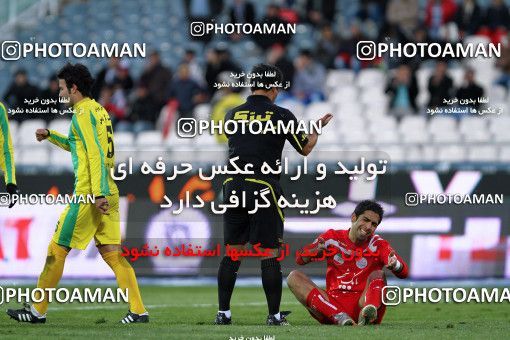 1173613, Tehran, Iran, لیگ برتر فوتبال ایران، Persian Gulf Cup، Week 22، Second Leg، Persepolis 0 v 0 Rah Ahan on 2011/02/13 at Azadi Stadium