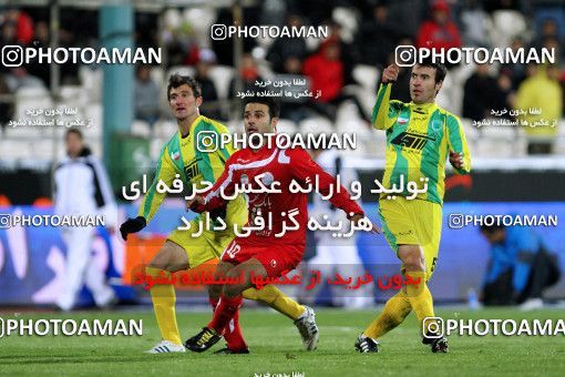 1173628, Tehran, Iran, لیگ برتر فوتبال ایران، Persian Gulf Cup، Week 22، Second Leg، Persepolis 0 v 0 Rah Ahan on 2011/02/13 at Azadi Stadium