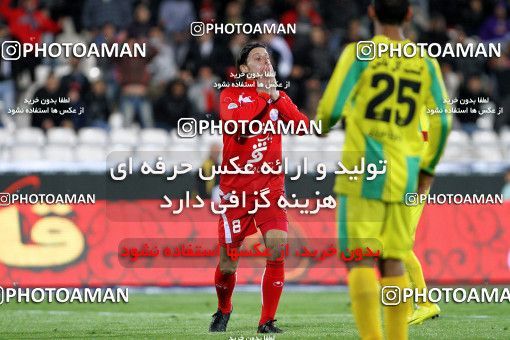 1173632, Tehran, Iran, لیگ برتر فوتبال ایران، Persian Gulf Cup، Week 22، Second Leg، Persepolis 0 v 0 Rah Ahan on 2011/02/13 at Azadi Stadium