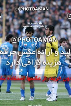 1174422, Tehran, [*parameter:4*], لیگ برتر فوتبال ایران، Persian Gulf Cup، Week 23، Second Leg، Esteghlal 3 v 1 Naft Tehran on 2011/02/18 at Azadi Stadium