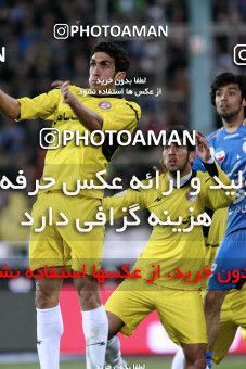 1174424, Tehran, [*parameter:4*], لیگ برتر فوتبال ایران، Persian Gulf Cup، Week 23، Second Leg، Esteghlal 3 v 1 Naft Tehran on 2011/02/18 at Azadi Stadium