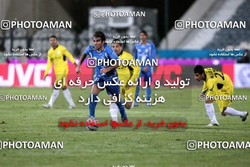 1174414, Tehran, [*parameter:4*], لیگ برتر فوتبال ایران، Persian Gulf Cup، Week 23، Second Leg، Esteghlal 3 v 1 Naft Tehran on 2011/02/18 at Azadi Stadium