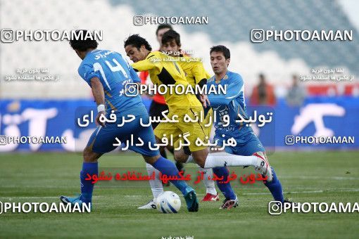 1174715, Tehran, [*parameter:4*], لیگ برتر فوتبال ایران، Persian Gulf Cup، Week 23، Second Leg، Esteghlal 3 v 1 Naft Tehran on 2011/02/18 at Azadi Stadium