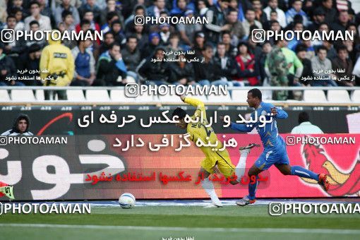 1174750, Tehran, [*parameter:4*], لیگ برتر فوتبال ایران، Persian Gulf Cup، Week 23، Second Leg، Esteghlal 3 v 1 Naft Tehran on 2011/02/18 at Azadi Stadium