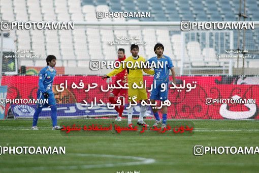 1174655, Tehran, [*parameter:4*], لیگ برتر فوتبال ایران، Persian Gulf Cup، Week 23، Second Leg، Esteghlal 3 v 1 Naft Tehran on 2011/02/18 at Azadi Stadium