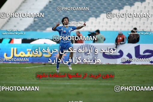 1174610, Tehran, [*parameter:4*], لیگ برتر فوتبال ایران، Persian Gulf Cup، Week 23، Second Leg، Esteghlal 3 v 1 Naft Tehran on 2011/02/18 at Azadi Stadium