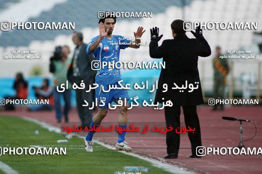 1174706, Tehran, [*parameter:4*], لیگ برتر فوتبال ایران، Persian Gulf Cup، Week 23، Second Leg، Esteghlal 3 v 1 Naft Tehran on 2011/02/18 at Azadi Stadium