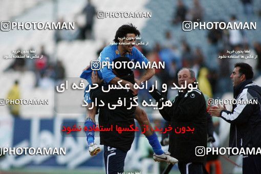 1174664, Tehran, [*parameter:4*], لیگ برتر فوتبال ایران، Persian Gulf Cup، Week 23، Second Leg، Esteghlal 3 v 1 Naft Tehran on 2011/02/18 at Azadi Stadium
