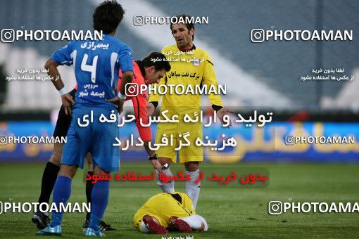 1174652, Tehran, [*parameter:4*], لیگ برتر فوتبال ایران، Persian Gulf Cup، Week 23، Second Leg، Esteghlal 3 v 1 Naft Tehran on 2011/02/18 at Azadi Stadium