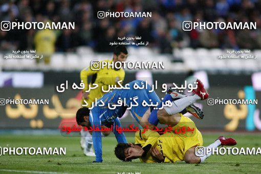 1174724, Tehran, [*parameter:4*], لیگ برتر فوتبال ایران، Persian Gulf Cup، Week 23، Second Leg، Esteghlal 3 v 1 Naft Tehran on 2011/02/18 at Azadi Stadium