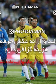 1174695, Tehran, [*parameter:4*], لیگ برتر فوتبال ایران، Persian Gulf Cup، Week 23، Second Leg، Esteghlal 3 v 1 Naft Tehran on 2011/02/18 at Azadi Stadium