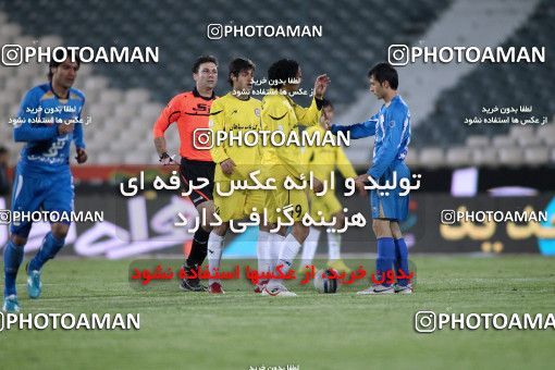 1174370, Tehran, [*parameter:4*], لیگ برتر فوتبال ایران، Persian Gulf Cup، Week 23، Second Leg، Esteghlal 3 v 1 Naft Tehran on 2011/02/18 at Azadi Stadium