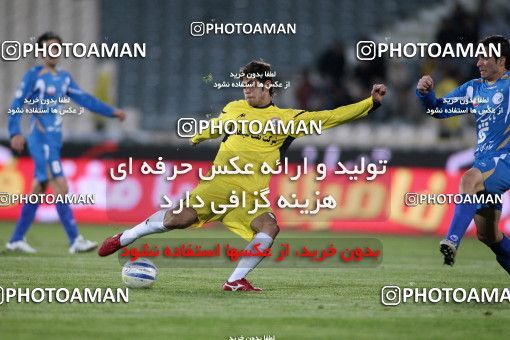 1174374, Tehran, [*parameter:4*], لیگ برتر فوتبال ایران، Persian Gulf Cup، Week 23، Second Leg، Esteghlal 3 v 1 Naft Tehran on 2011/02/18 at Azadi Stadium