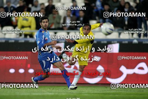1174387, Tehran, [*parameter:4*], لیگ برتر فوتبال ایران، Persian Gulf Cup، Week 23، Second Leg، Esteghlal 3 v 1 Naft Tehran on 2011/02/18 at Azadi Stadium