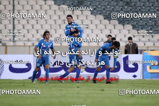 1174361, Tehran, [*parameter:4*], لیگ برتر فوتبال ایران، Persian Gulf Cup، Week 23، Second Leg، Esteghlal 3 v 1 Naft Tehran on 2011/02/18 at Azadi Stadium