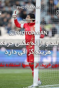 1174985, Tehran, [*parameter:4*], لیگ برتر فوتبال ایران، Persian Gulf Cup، Week 23، Second Leg، Esteghlal 3 v 1 Naft Tehran on 2011/02/18 at Azadi Stadium
